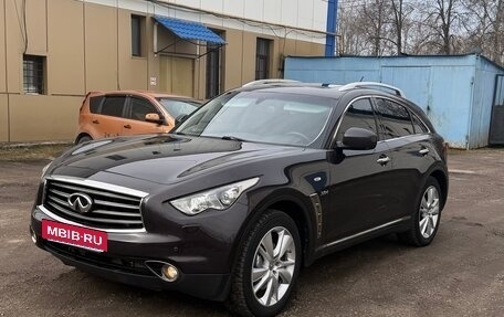 Infiniti QX70, 2014 год, 2 000 000 рублей, 2 фотография