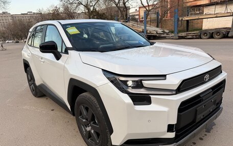 Toyota RAV4, 2026 год, 4 650 000 рублей, 2 фотография