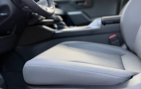 Toyota RAV4, 2026 год, 4 650 000 рублей, 24 фотография