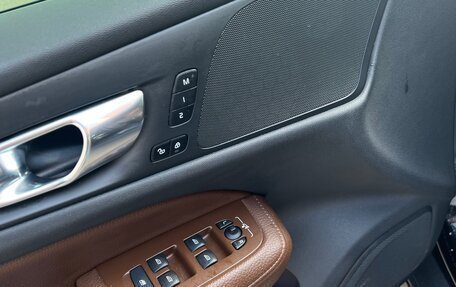 Volvo V60 Cross Country II, 2021 год, 4 650 000 рублей, 17 фотография