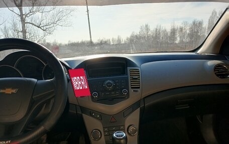 Chevrolet Cruze II, 2011 год, 680 000 рублей, 3 фотография