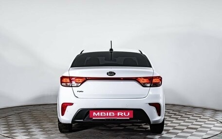 KIA Rio IV, 2018 год, 1 200 000 рублей, 4 фотография