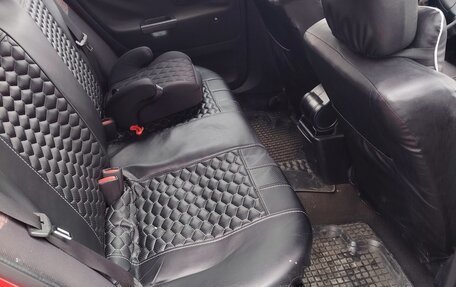 Mitsubishi Carisma I, 2001 год, 300 000 рублей, 15 фотография