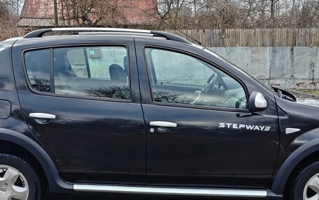 Renault Sandero I, 2013 год, 800 000 рублей, 3 фотография