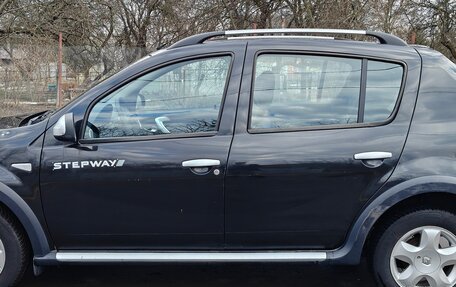 Renault Sandero I, 2013 год, 800 000 рублей, 2 фотография