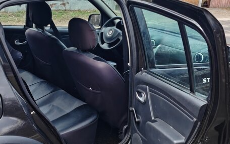 Renault Sandero I, 2013 год, 800 000 рублей, 6 фотография