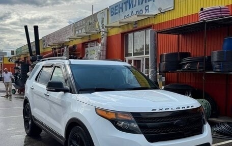 Ford Explorer VI, 2013 год, 2 000 000 рублей, 3 фотография