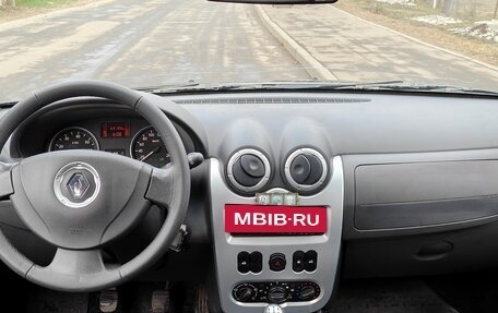 Renault Sandero I, 2013 год, 800 000 рублей, 10 фотография