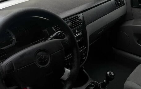 Daewoo Gentra II, 2013 год, 670 000 рублей, 23 фотография