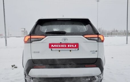 Toyota RAV4, 2025 год, 4 550 000 рублей, 4 фотография