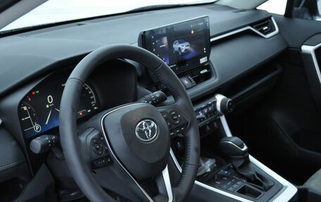 Toyota RAV4, 2025 год, 4 550 000 рублей, 12 фотография