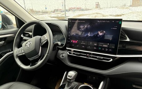 Toyota Highlander, 2026 год, 6 050 000 рублей, 20 фотография