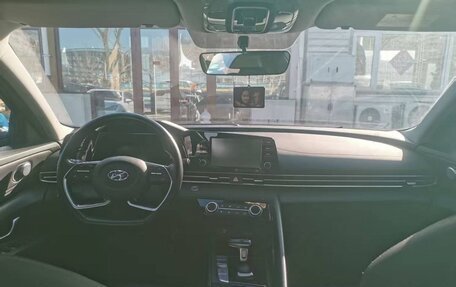 Hyundai Elantra, 2021 год, 1 770 000 рублей, 4 фотография