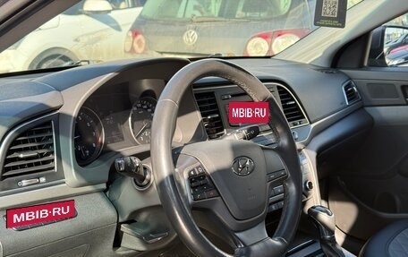 Hyundai Elantra VI рестайлинг, 2016 год, 1 155 000 рублей, 10 фотография