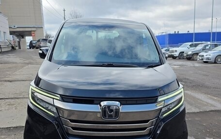 Honda Stepwgn IV, 2020 год, 2 400 000 рублей, 2 фотография