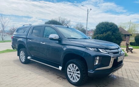 Mitsubishi L200 IV рестайлинг, 2022 год, 3 800 000 рублей, 4 фотография