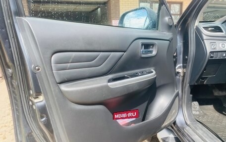 Mitsubishi L200 IV рестайлинг, 2022 год, 3 800 000 рублей, 7 фотография