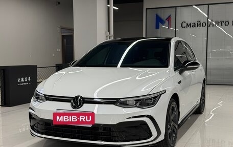 Volkswagen Golf VIII, 2022 год, 1 502 000 рублей, 3 фотография