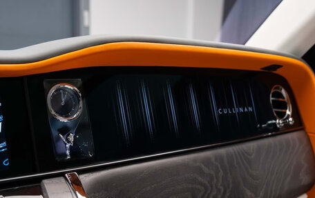 Rolls-Royce Cullinan, 2026 год, 66 500 000 рублей, 22 фотография