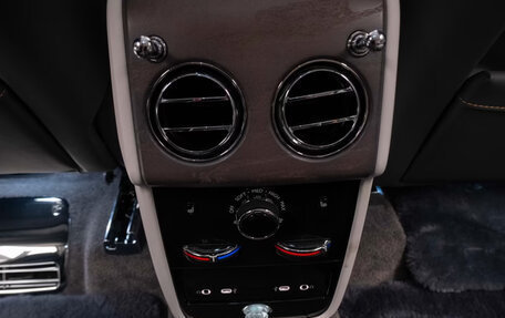 Rolls-Royce Cullinan, 2026 год, 66 500 000 рублей, 28 фотография