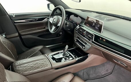 BMW 7 серия, 2019 год, 6 490 000 рублей, 13 фотография