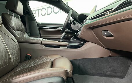 BMW 7 серия, 2019 год, 6 490 000 рублей, 14 фотография