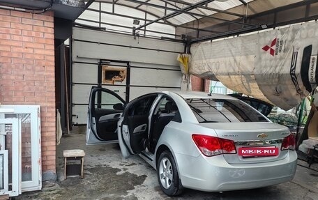 Chevrolet Cruze II, 2011 год, 890 000 рублей, 7 фотография