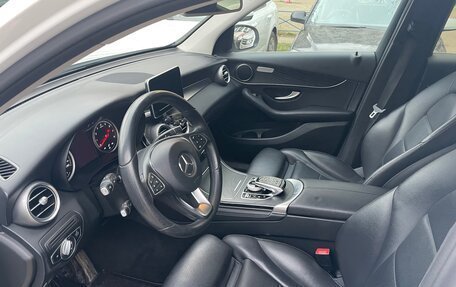 Mercedes-Benz GLC, 2018 год, 3 000 000 рублей, 16 фотография