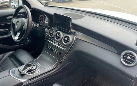 Mercedes-Benz GLC, 2018 год, 3 000 000 рублей, 14 фотография