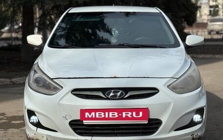 Hyundai Solaris II рестайлинг, 2013 год, 335 000 рублей, 6 фотография