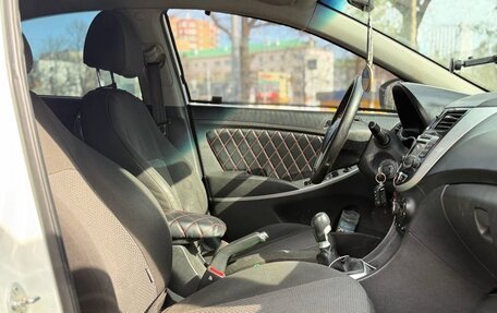 Hyundai Solaris II рестайлинг, 2013 год, 335 000 рублей, 10 фотография
