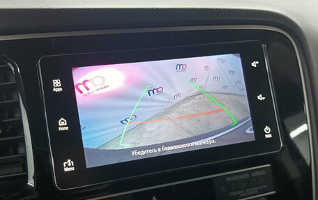 Mitsubishi Outlander III рестайлинг 3, 2018 год, 2 099 000 рублей, 16 фотография