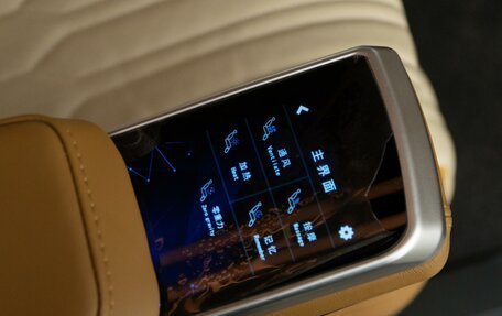 Mercedes-Benz Vito, 2025 год, 22 фотография