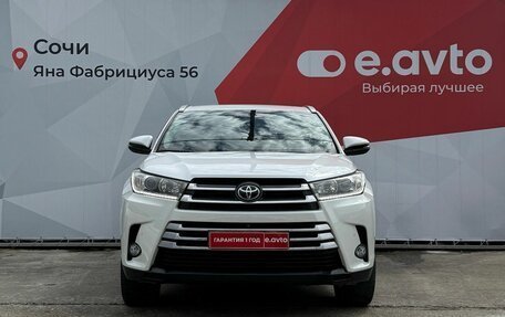 Toyota Highlander III, 2019 год, 3 749 000 рублей, 2 фотография