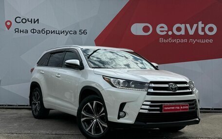 Toyota Highlander III, 2019 год, 3 749 000 рублей, 3 фотография