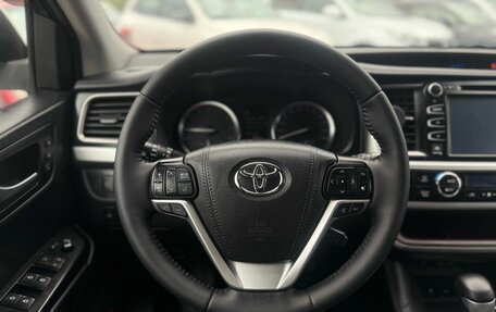 Toyota Highlander III, 2019 год, 3 749 000 рублей, 8 фотография