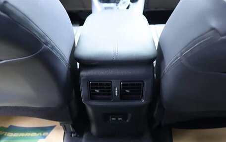 Toyota RAV4, 2022 год, 2 400 000 рублей, 27 фотография