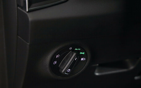 Skoda Karoq I, 2021 год, 2 389 000 рублей, 18 фотография