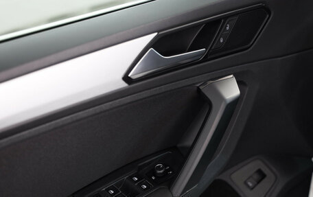 Volkswagen Tiguan II, 2017 год, 1 899 000 рублей, 20 фотография