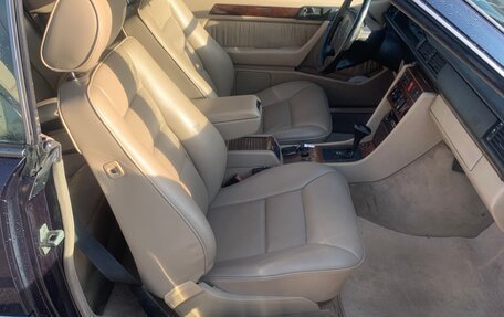 Mercedes-Benz E-Класс, 1995 год, 1 500 000 рублей, 3 фотография