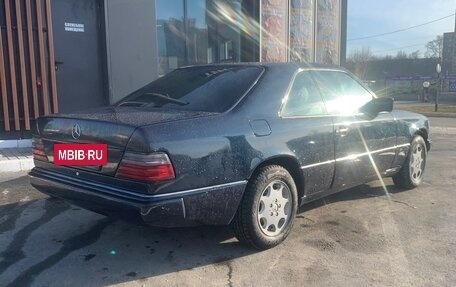 Mercedes-Benz E-Класс, 1995 год, 1 500 000 рублей, 10 фотография