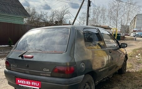 Renault Clio III, 1996 год, 75 000 рублей, 5 фотография