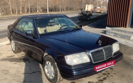 Mercedes-Benz E-Класс, 1995 год, 1 500 000 рублей, 11 фотография