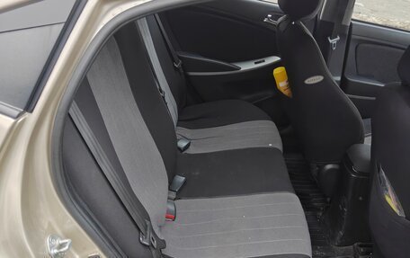 Hyundai Solaris II рестайлинг, 2011 год, 625 000 рублей, 7 фотография