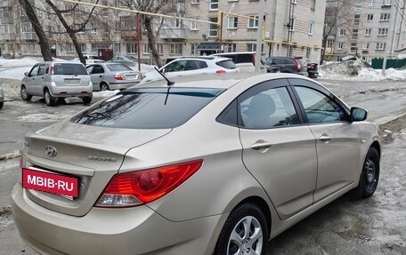 Hyundai Solaris II рестайлинг, 2011 год, 625 000 рублей, 6 фотография