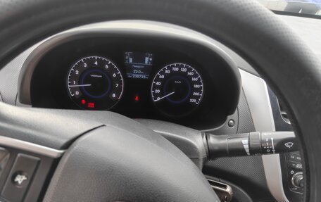 Hyundai Solaris II рестайлинг, 2011 год, 625 000 рублей, 10 фотография