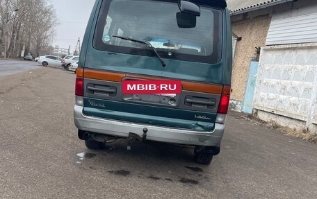 Mazda Bongo Friendee i рестайлинг, 1997 год, 315 000 рублей, 6 фотография