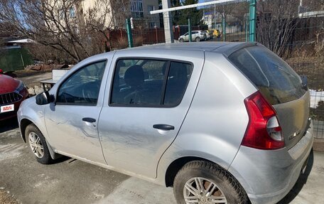 Renault Sandero I, 2013 год, 700 000 рублей, 4 фотография