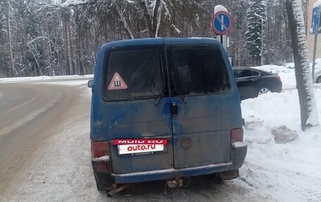 Volkswagen Transporter T4, 1995 год, 400 000 рублей, 2 фотография