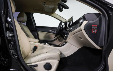 Mercedes-Benz GLA, 2016 год, 1 949 000 рублей, 19 фотография